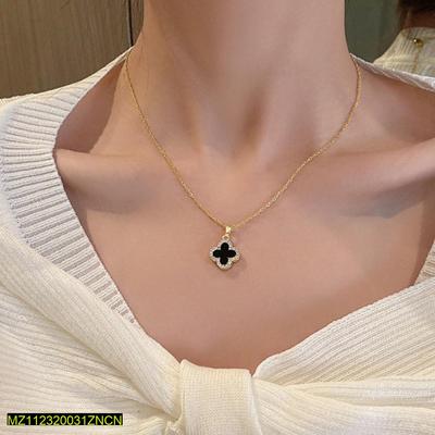 Four Leaf Clover Black Stone Pendant Necklace – Gold Plated
