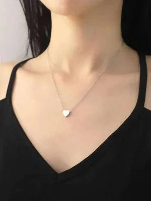 Tiny Heart Necklace – Elegant Golden Alloy Pendant
