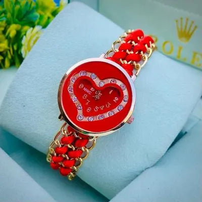 Women’s Heart Shape Bracelet Watch – Elegant Textured Strap Timepiece
