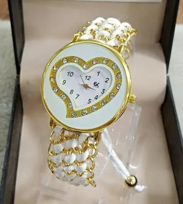 Women’s Heart Shape Bracelet Watch – Elegant Textured Strap Timepiece