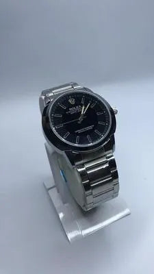 Men’s Quartz Movement Stainless Steel Watch – Water Resistant & Premium Chain Strap