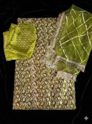 3 Pcs Women’s Unstitched Printed Khaddar Suit