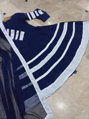 3 Pcs Women's Stitched Crinkle Chiffon Applique Suit